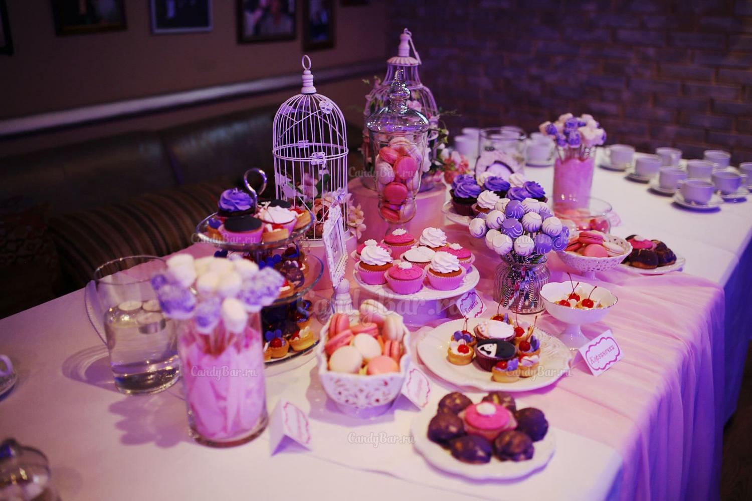 Сладкий стол на свадьбу неоновый
