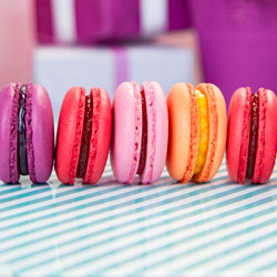 Макаруны по цветам и вкусам