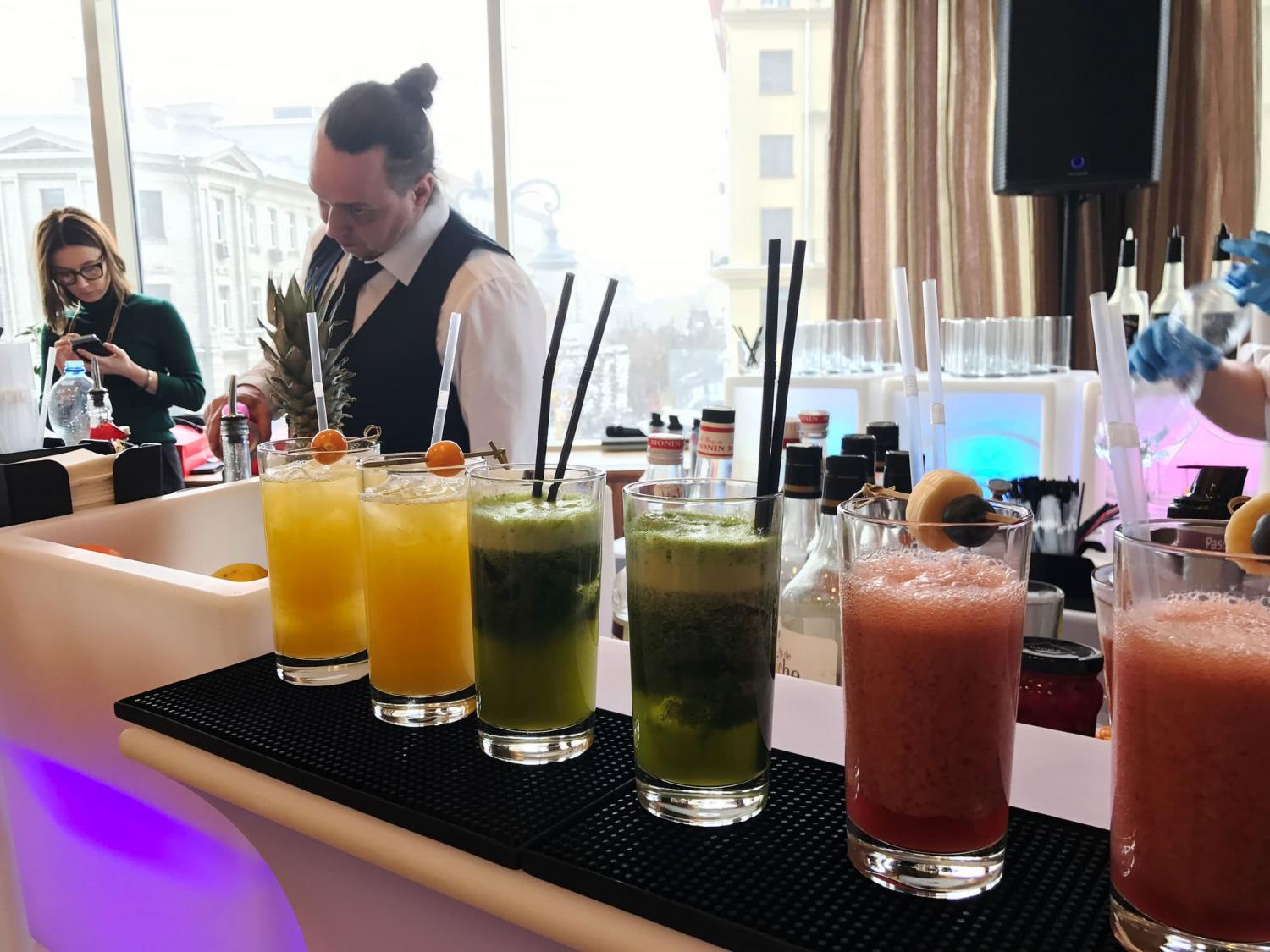 Фуршет (кейтеринг) для Hewlett Packard - закуски, напитки и официант