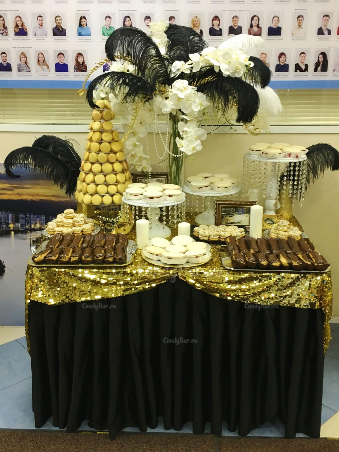 Кэнди бар золото с черным на день рождение компании