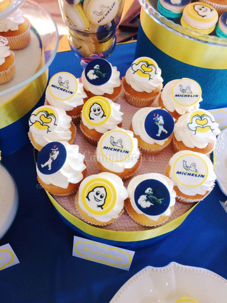 Кенди бар для клиентов от автосалона Michelin