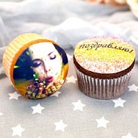 С вашими фото и надписями