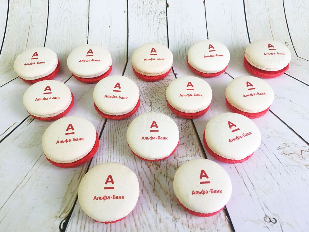 Подарочный набор от Альфа-Банк - с логотипом на макарунах и упаковке