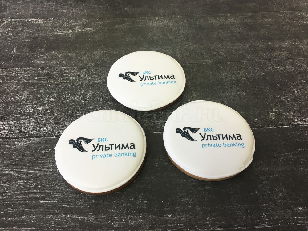 Корпоративные наборы для партнеров от компании Ультима - печенье с логотипом