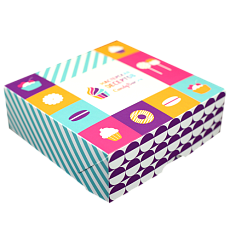 Коробка 9-18 макарун квадратная цветная